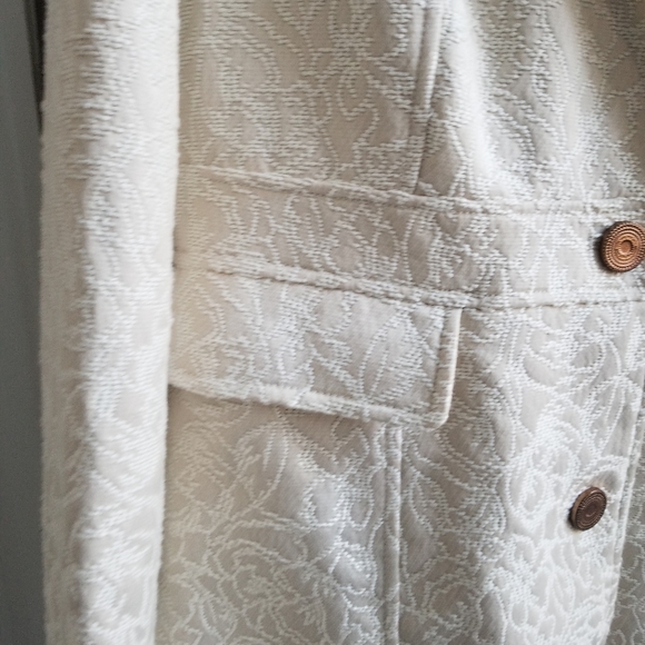 Xhilaration Cream Coat - Picture 2 of 7